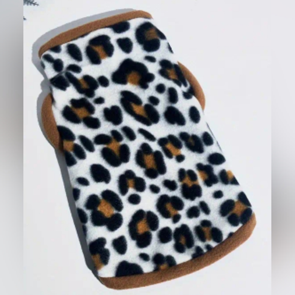 1pc Leopard Graphic Pet Plush Sweater For Autumn And Winter Dog Warm Clothes